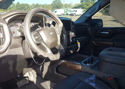 2021 Chevrolet Silverado 1500 4Wd Standard Bed Lt Trail Boss from USA, damaged, VIN 3GCPYFED8MG314874